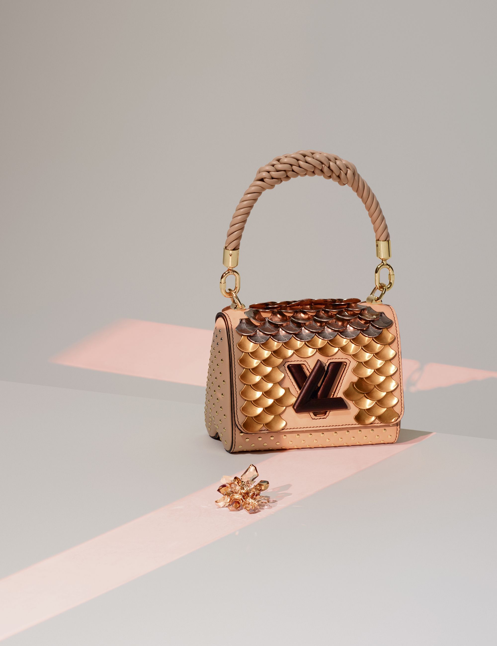 AMICA MAGAZINE ACCESSORIES-#5